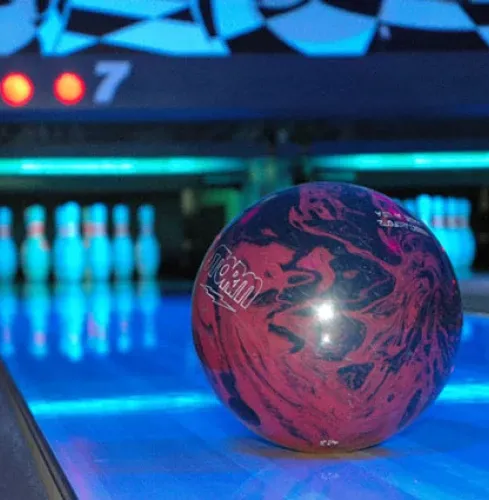 Warsaw TEAM-BUILDING BOWLING