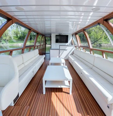 Warsaw EXCLUSIVE BOAT Warsaw EXCLUSIVE BOAT