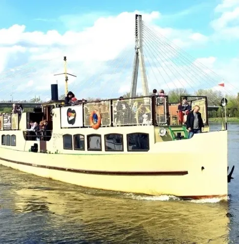 Warsaw COMPANY CRUISING