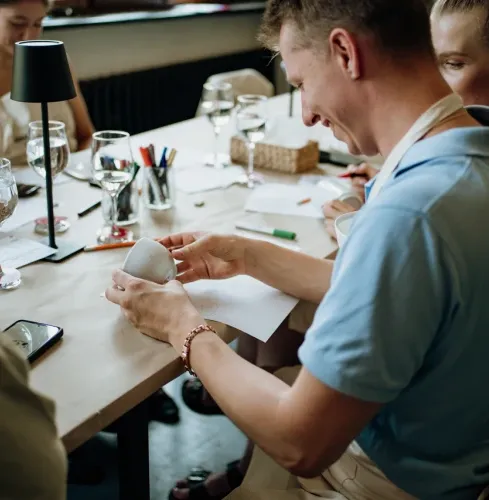 Krakow PORCELAIN PAINTING WITH WINE